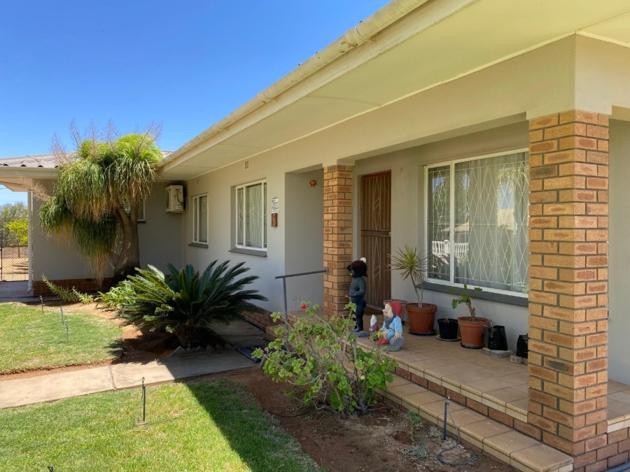 3 Bedroom Property for Sale in Vanrhynsdorp Western Cape